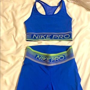 Nike Pro Set
